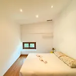 Comodo Apartamento En La Plaza Del Negrit